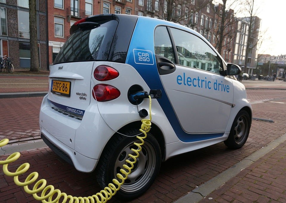 Autos Eléctricos e Híbridos Autos Eléctricos e Híbridos
